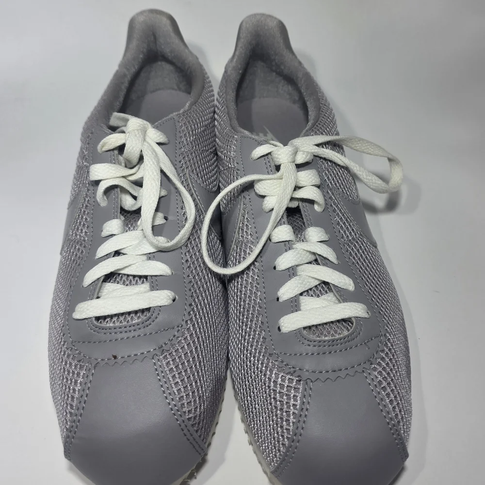 Nike Cortez Grey Mesh Sneakers Women’s Size 10.5 White Laces Excellent Condition